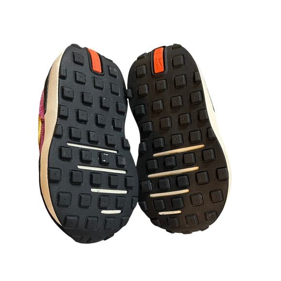 Nike Waffle One Toddler Tennis Shoes Sneakers Active Fuchsia Colorway 4C - Picture 7 of 10